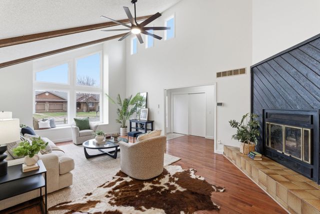 2225 S Capri Ln, Wichita, KS 67207