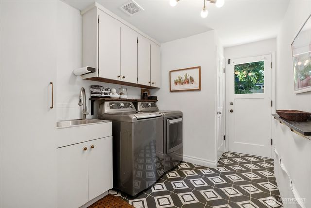 2726 209th Avenue NE, Sammamish, WA 98074