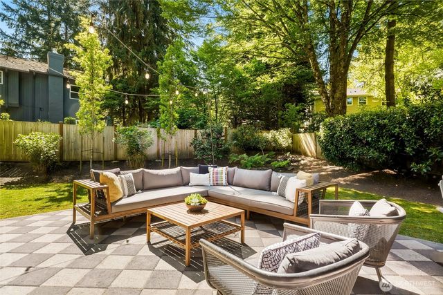 2726 209th Avenue NE, Sammamish, WA 98074