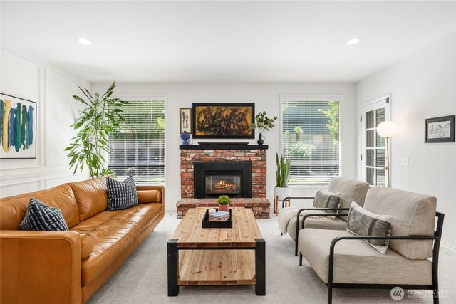 2726 209th Avenue NE, Sammamish, WA 98074