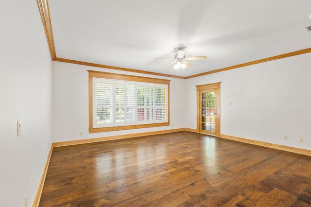 6373 Hidden Oaks Drive, Quinlan, TX 75474