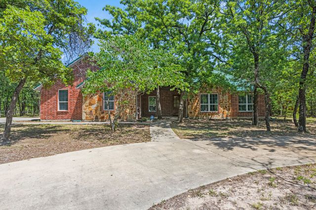 6373 Hidden Oaks Drive, Quinlan, TX 75474