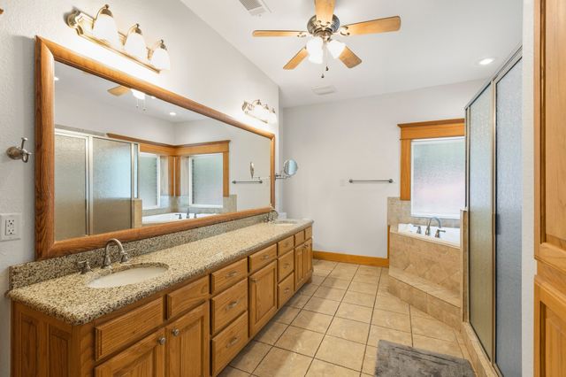 6373 Hidden Oaks Drive, Quinlan, TX 75474