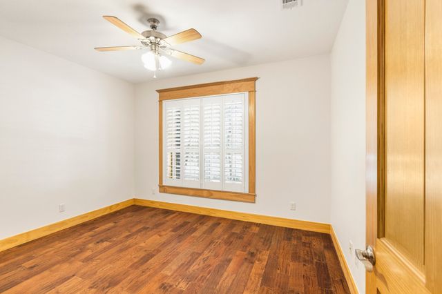 6373 Hidden Oaks Drive, Quinlan, TX 75474