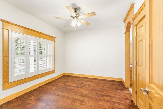 6373 Hidden Oaks Drive, Quinlan, TX 75474