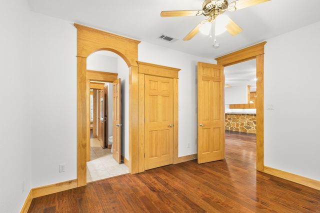 6373 Hidden Oaks Drive, Quinlan, TX 75474