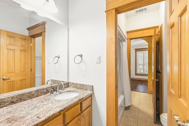 6373 Hidden Oaks Drive, Quinlan, TX 75474