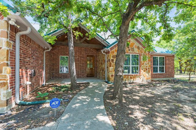 6373 Hidden Oaks Drive, Quinlan, TX 75474