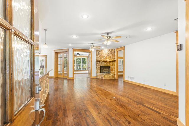 6373 Hidden Oaks Drive, Quinlan, TX 75474