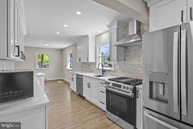 1105 SUNSET DR, Somerdale, NJ 08083