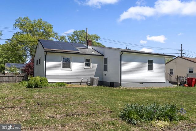 1105 SUNSET DR, Somerdale, NJ 08083