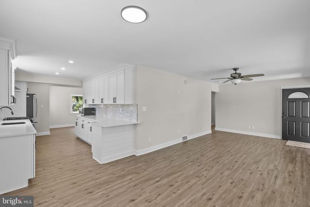 1105 SUNSET DR, Somerdale, NJ 08083
