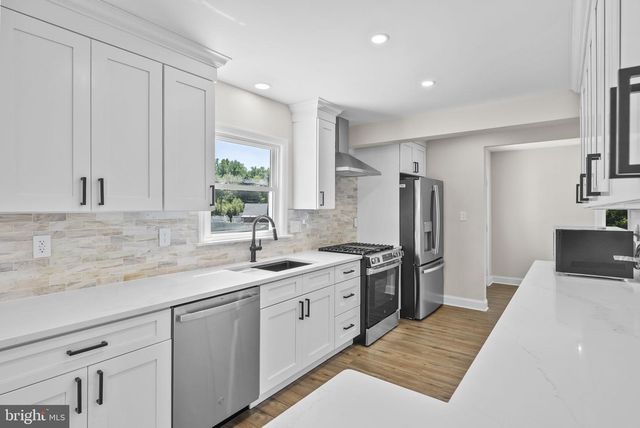 1105 SUNSET DR, Somerdale, NJ 08083