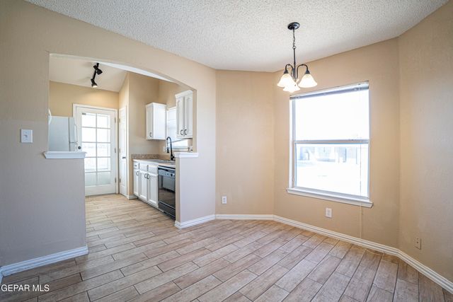 11000 Thatcher Pond Lane, El Paso, TX 79934