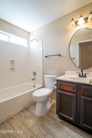 11000 Thatcher Pond Lane, El Paso, TX 79934