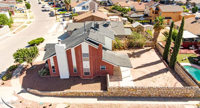 11000 Thatcher Pond Lane, El Paso, TX 79934