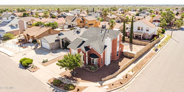 11000 Thatcher Pond Lane, El Paso, TX 79934
