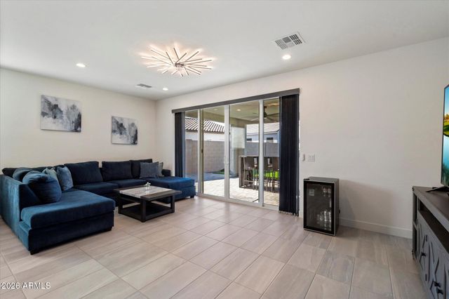 10694 N McKinney Street, Surprise, AZ 85388