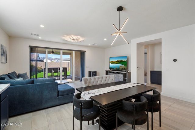 10694 N McKinney Street, Surprise, AZ 85388