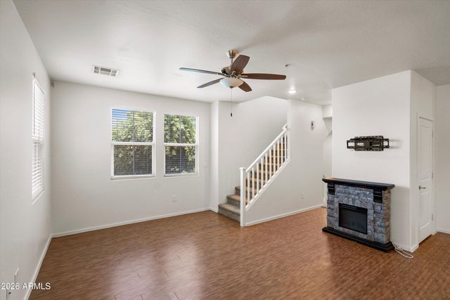 2304 E HIDALGO Avenue, Phoenix, AZ 85040