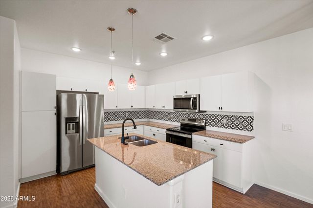 2304 E HIDALGO Avenue, Phoenix, AZ 85040