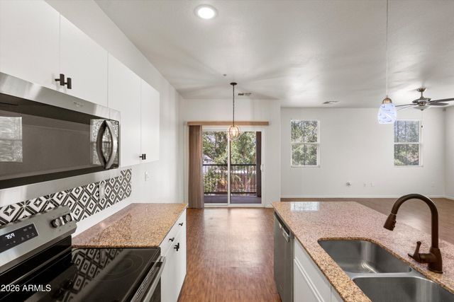 2304 E HIDALGO Avenue, Phoenix, AZ 85040
