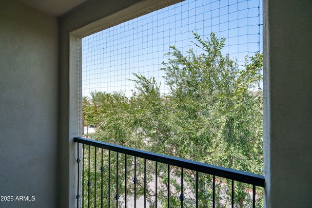 2304 E HIDALGO Avenue, Phoenix, AZ 85040