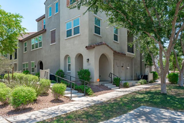 2304 E HIDALGO Avenue, Phoenix, AZ 85040
