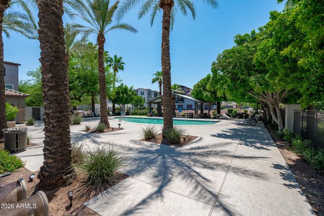 2304 E HIDALGO Avenue, Phoenix, AZ 85040