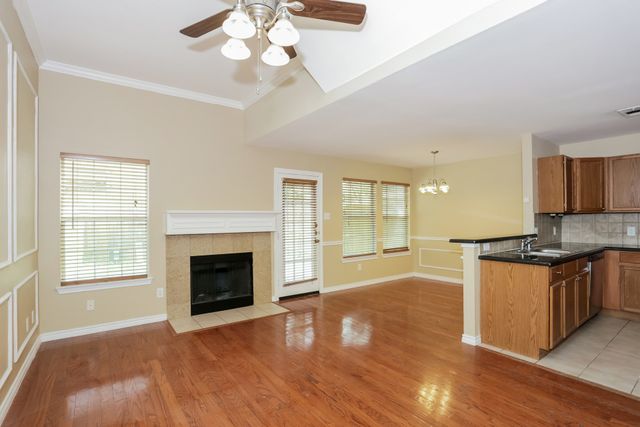 3966 Oceanside Drive, Euless, TX 76040