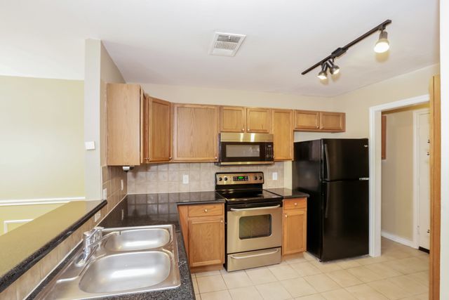 3966 Oceanside Drive, Euless, TX 76040
