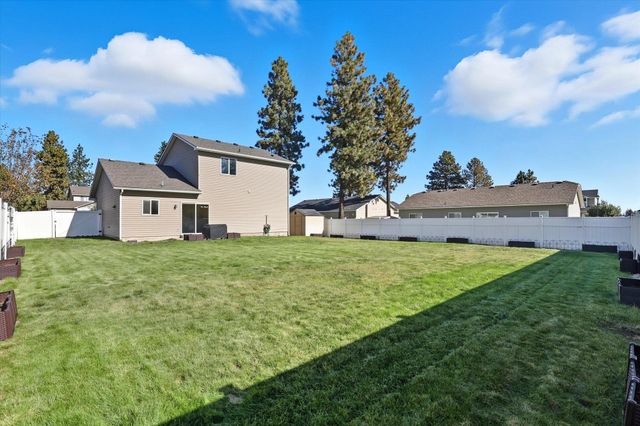 9107 W Pirates Ct, Spokane, WA 99224