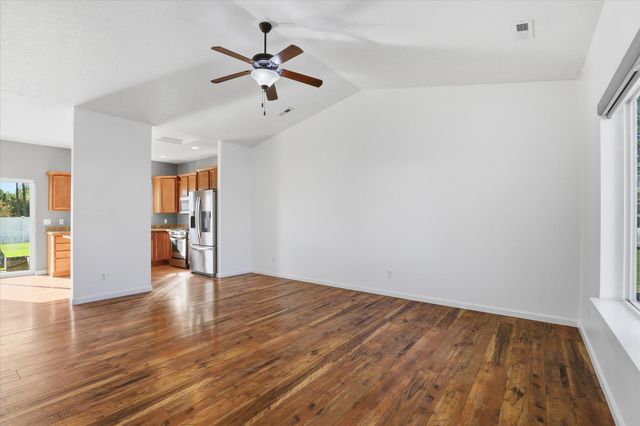 9107 W Pirates Ct, Spokane, WA 99224