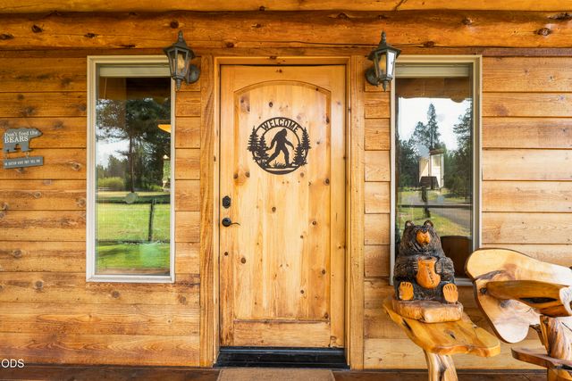 17299 White Oak Place, Bend, OR 97707