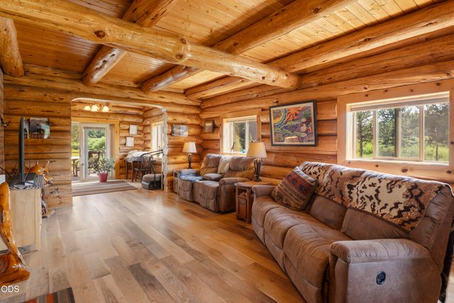 17299 White Oak Place, Bend, OR 97707