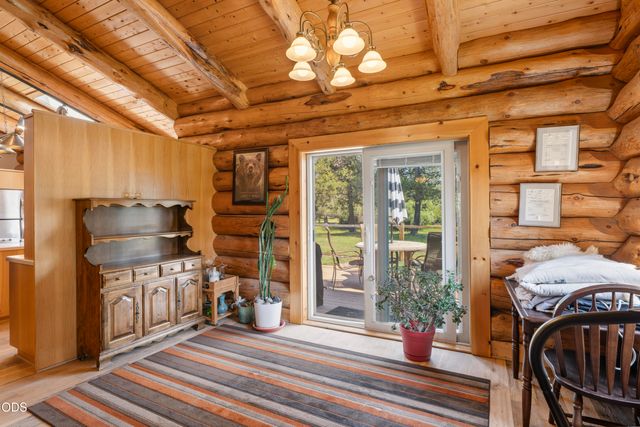 17299 White Oak Place, Bend, OR 97707