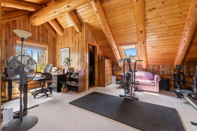 17299 White Oak Place, Bend, OR 97707