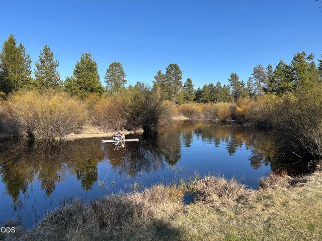 17299 White Oak Place, Bend, OR 97707