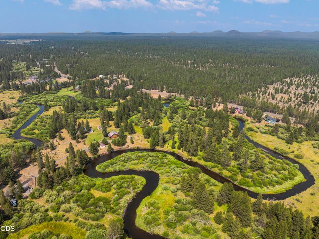 17299 White Oak Place, Bend, OR 97707