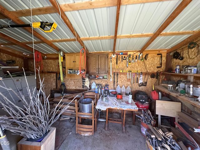 17299 White Oak Place, Bend, OR 97707