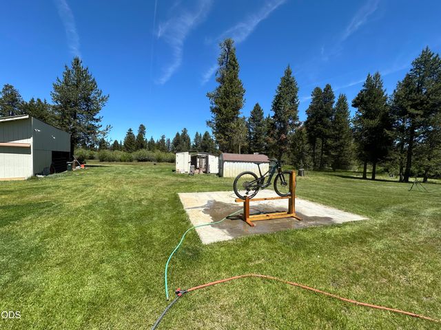 17299 White Oak Place, Bend, OR 97707