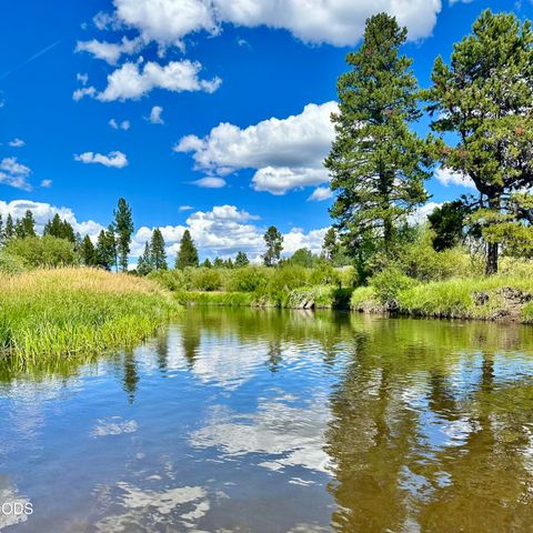 17299 White Oak Place, Bend, OR 97707