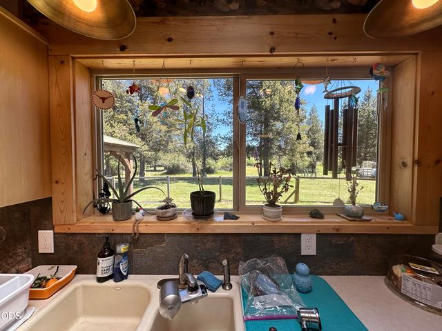 17299 White Oak Place, Bend, OR 97707