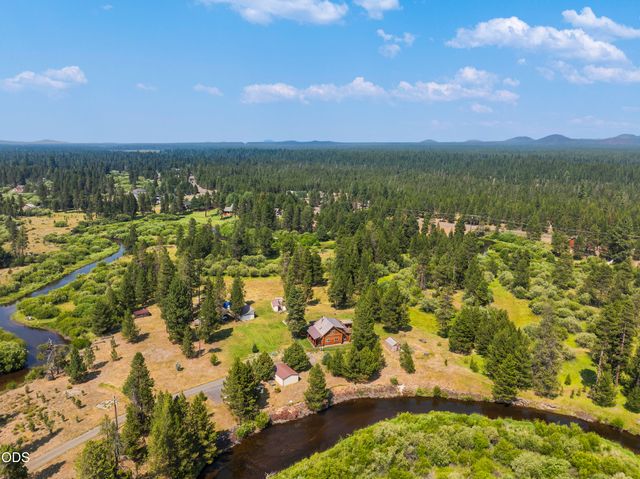 17299 White Oak Place, Bend, OR 97707