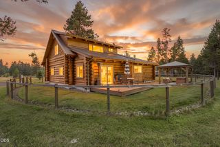 17299 White Oak Place, Bend, OR 97707