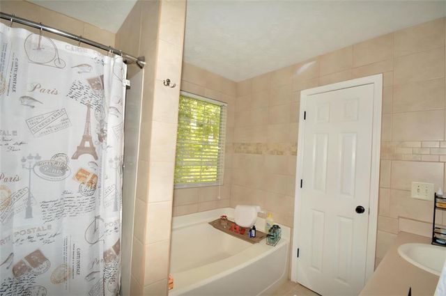 2176 COLD SPRINGS Circle, Lithonia, GA 30058