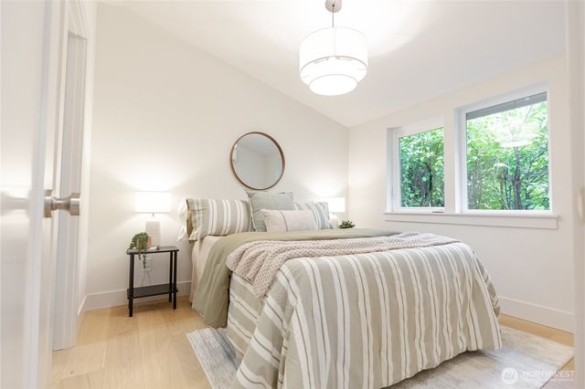 1528 25th Ave, Seattle, WA 98122