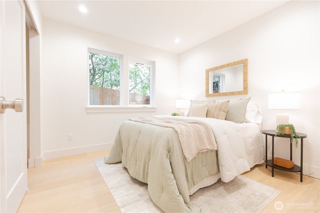 1528 25th Ave, Seattle, WA 98122