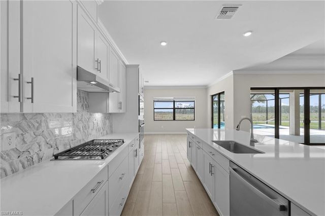 20529 Napa LOOP, Estero, FL 33928