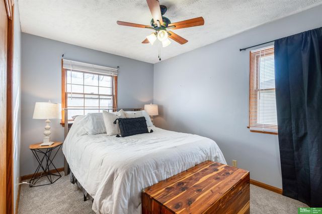 9418 Taylor Street, Omaha, NE 68134